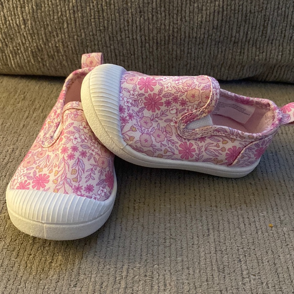 Cat & Jack slip on sneaker